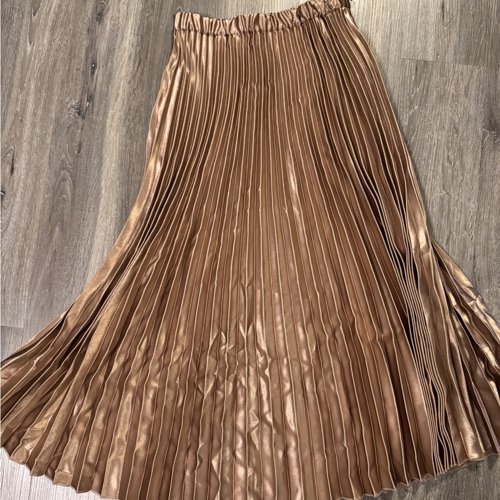 Anne Klein Bronze Pleated A-Line Skirt